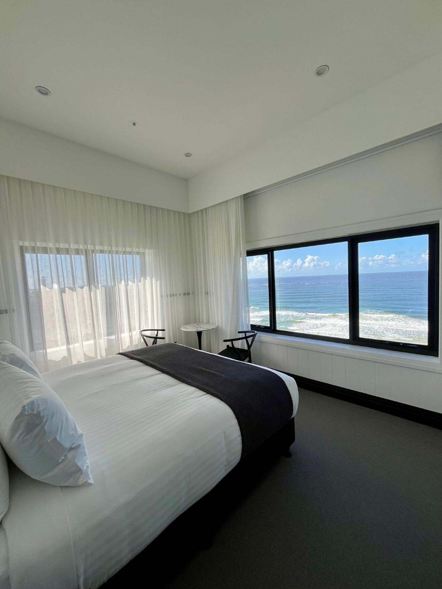 Pacific Hotel ยัมบา ภายนอก รูปภาพ